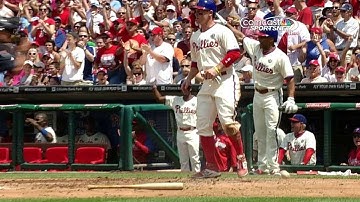 ATL@PHI: R. Hernandez helps himself with RBI single