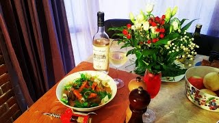 Сливочный буйабес. Сухое вино. Тосты и соус руй. Сливочный буйабес. Сухое вино. Тосты и соус руй.