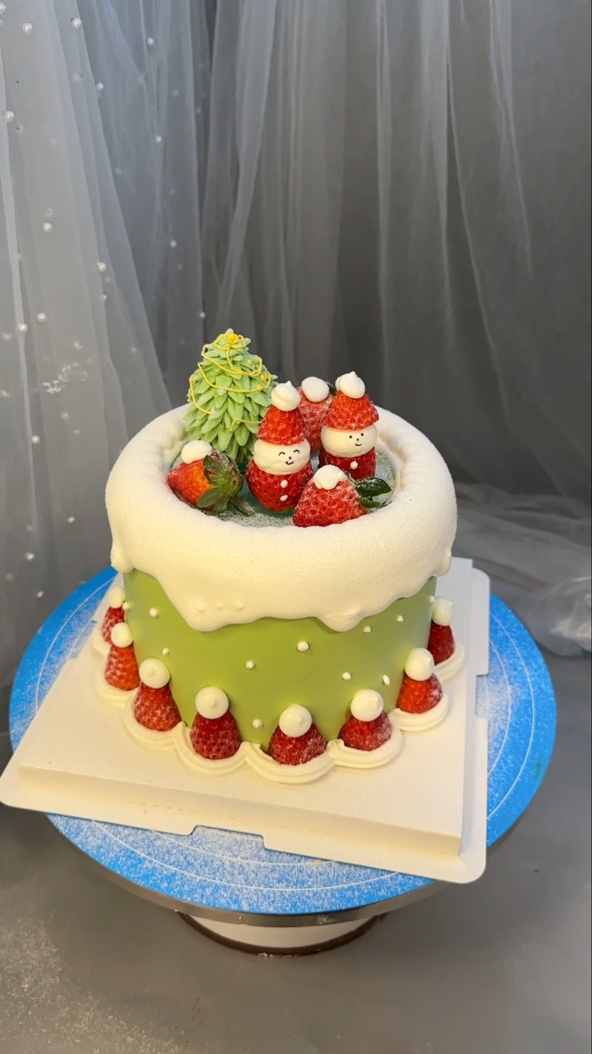 Production process Cake coating Technical training Hands-on teaching Christmas ? one will be #shorts