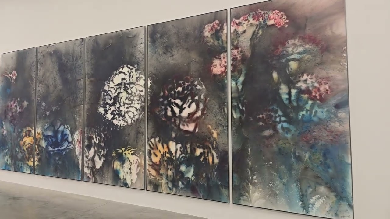 Art Exhibition by a Chinese artist in London attracts Massive Protest By Tibetan Nationals.