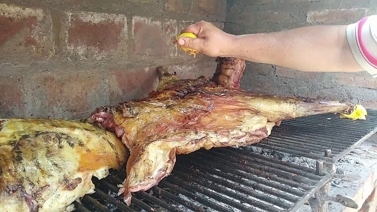 36 CORDERO A LA PARRILLA CON CHIMICHURRI (LAMB)