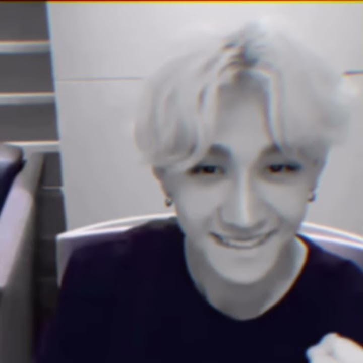 BANG CHAN FMV / ariana grande - let me love you