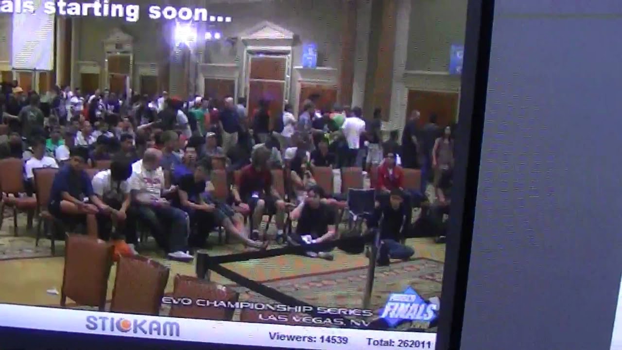 Calgary Street Fighter on the EVO2k10 stream