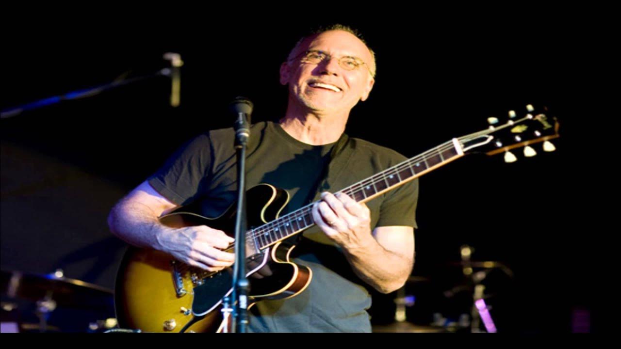 Backing Track: Larry Carlton - Sleepwalk Backing Track: Larry Carlton - Sleepwalk