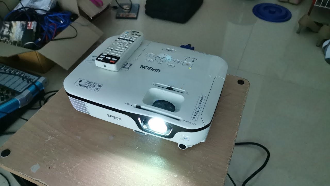 Epson EB-X14 Projector Review Epson EB-X14 Projector Brightness