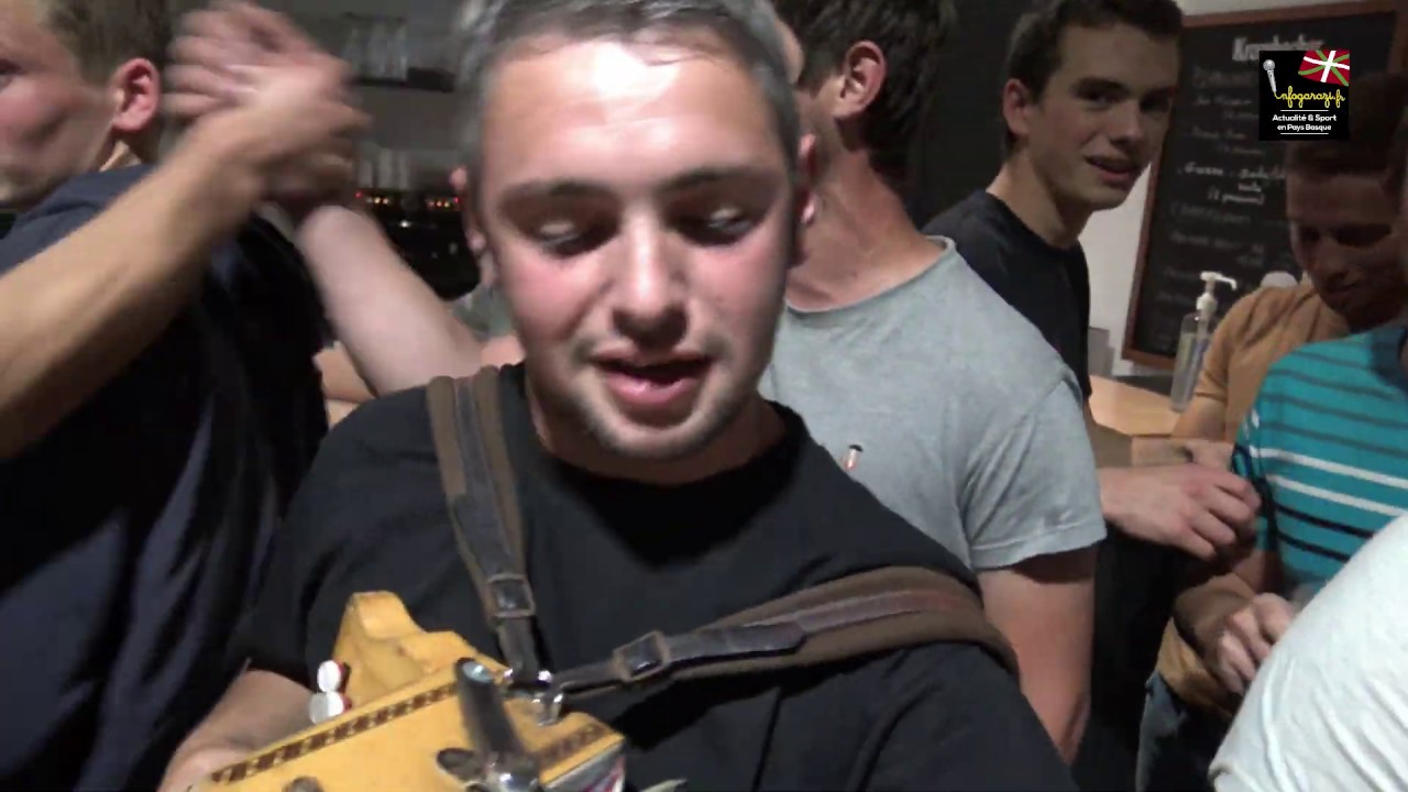 Kaiet Ihidoy joueur d'accordéon