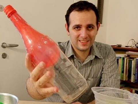 Encha bexiga dentro da garrafa sem assoprar - Experiência de física