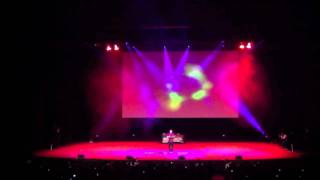 Victor Kim and Lydia Paek performing in Melbourne, Australia (26 January 2011) Part 1