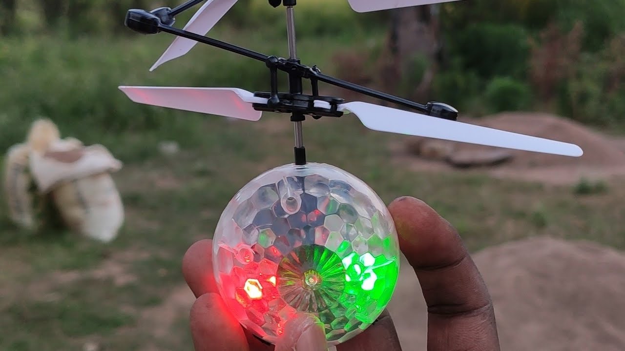 RC Heli Ball Fliegender Kugel Sensor Automatic LED Flying Helicopter 2018 