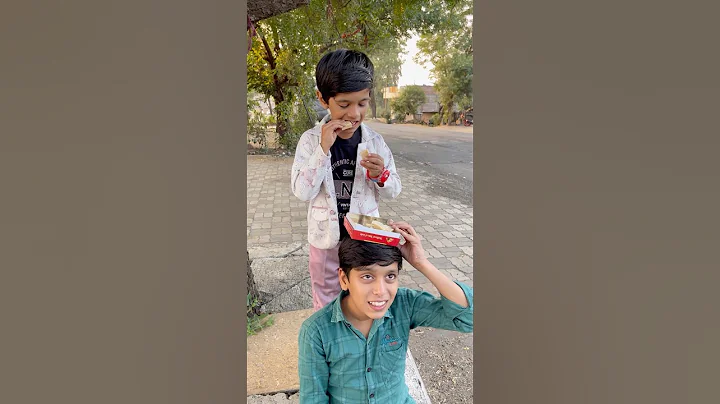 Aaj to free ki mithai mehngi pad gyi 🤣😂 #shorts #viral #funny #comedy #short #youtubeshorts