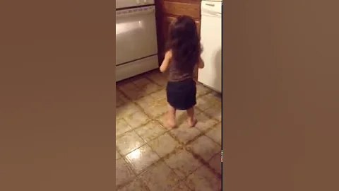 Jestiny dancing
