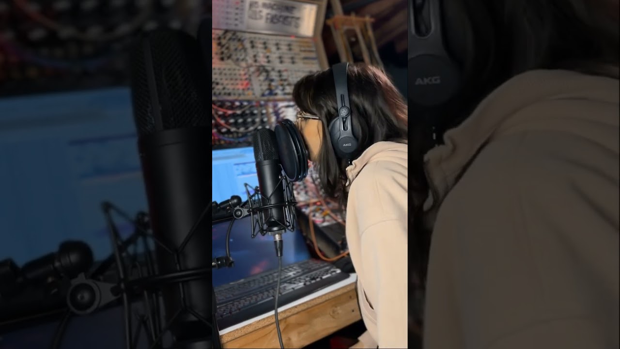 Regardez How Elise recorded “Transmutation” sur YouTube Regardez How Elise recorded “Transmutation” sur YouTube