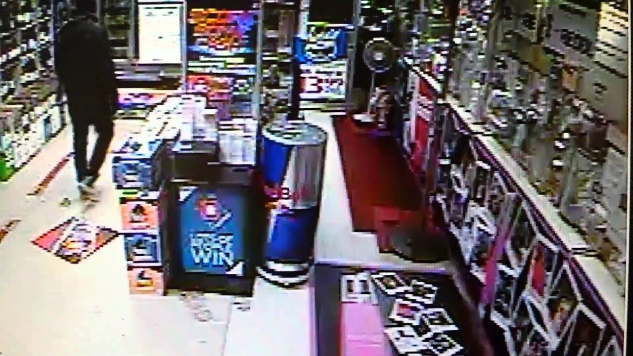 Person of Interest in Attempted Armed Robbery, 1400 b/o Maryland Ave, NE, on January 12, 2016 gündem