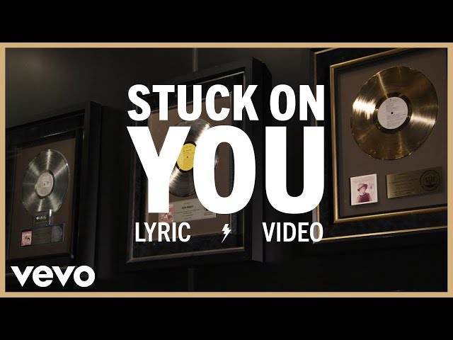Elvis Presley - Stuck On You (Lyrics) 