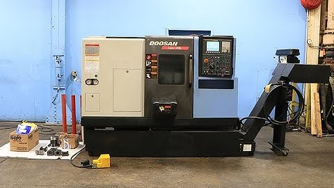 DOOSAN LYNX 220LC CNC TURNING CENTER
