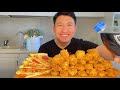 МУКБАНГ МНОГО ОСТРЫХ КРЫЛЫШЕК 🍗🍟 ПИЦЦА КАРТОШКА ФРИ MUKBANG BREADED WINGS (not KFC) PIZZA не ASMR