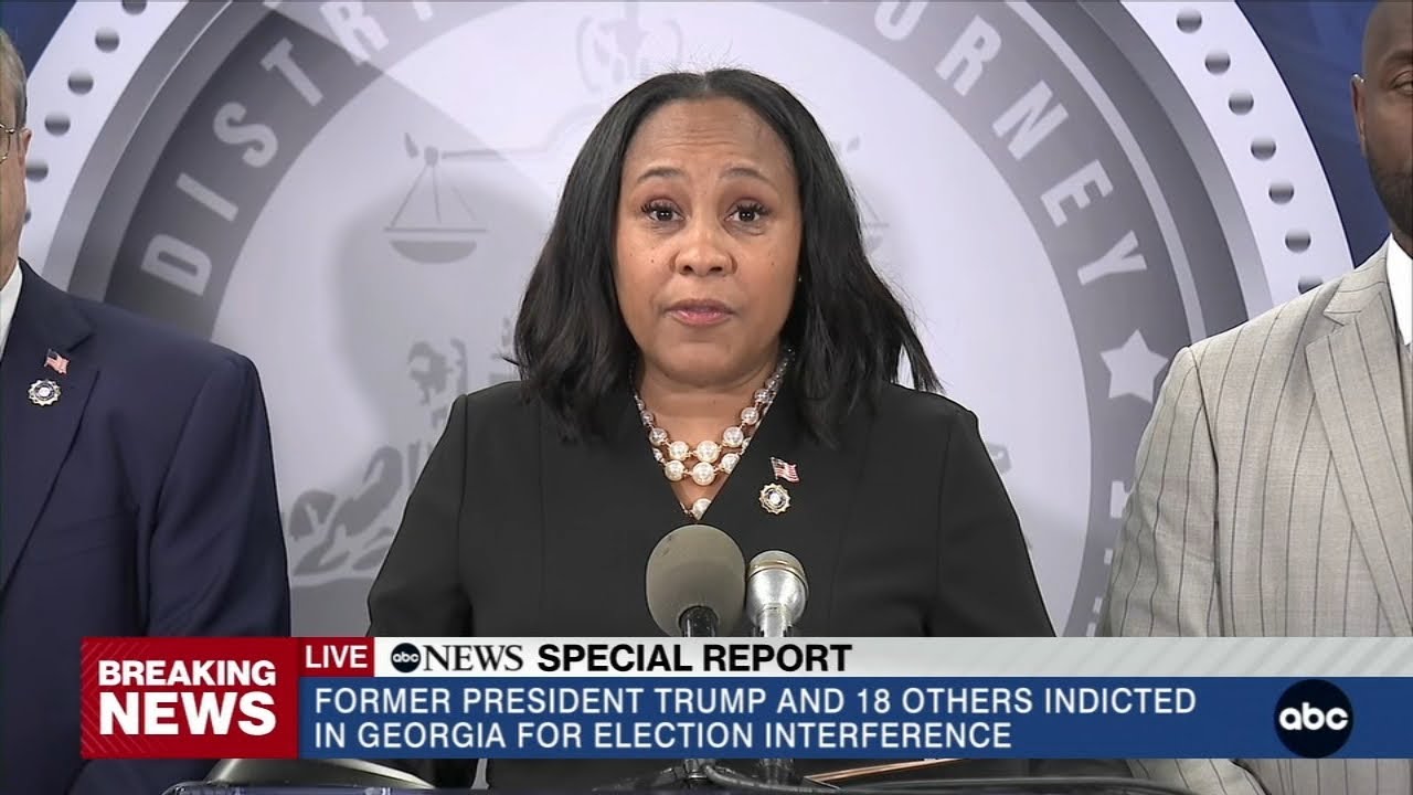 ⁣Fulton County DA Fani Willis speaks after indicting Donald Trump, 18 others