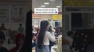 Giymiş Gelinligi Kınalı Gelin..