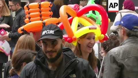 LOL - Love out Loud at major digital festival