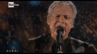 Video thumbnail of "" Strada facendo" -  concerto " Avrai" - C.Baglioni"