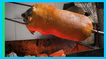 [Food In The World] Guangzhou Roasted Suckling Pig, Roasted Goose and Char Siu!