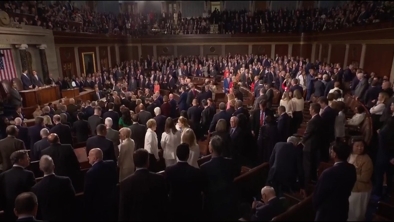 LIVE: President Trump delivers his State of the Union Address - YouTube