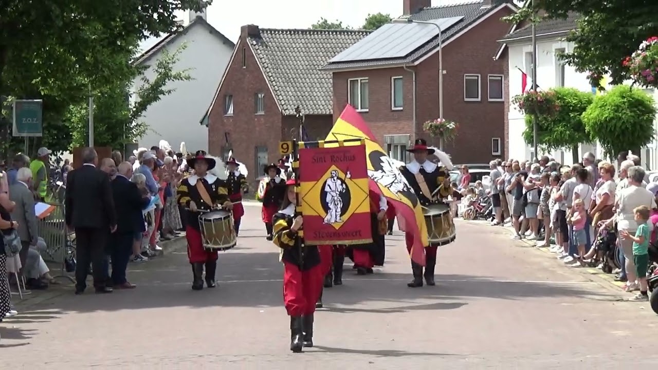 Bondsschuttersfeest Holtum: Optocht