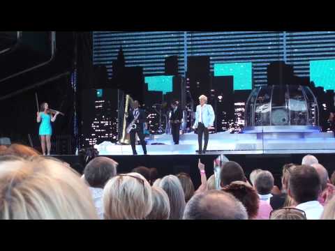 Rod Stewart - Can't Stop Me Now - Live - Amex Brighton - 13-06-14