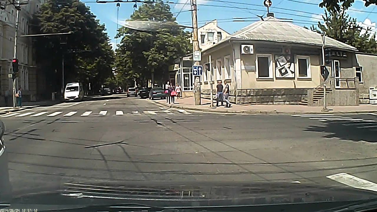 авария скорой помощи и рено меган + лансер 9 - YouTube