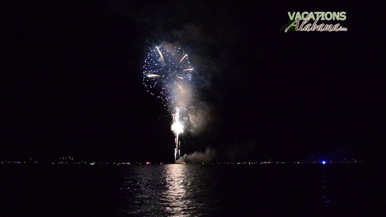 4th of July Fireworks Over Lake Guntersville Guntersville, Alabama