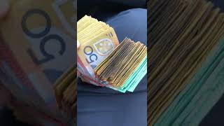 Australian Dollars 💵