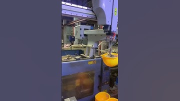 Injection molding machine robot or Cartesian Robot for helmet with IML