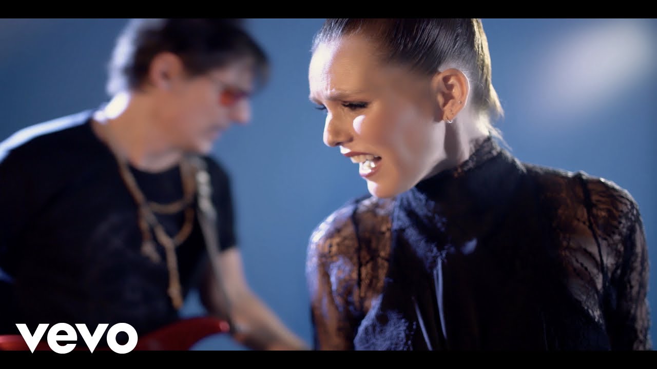 Kika Edgar - Por Cobardia