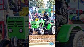 Kleiner Mini-Deutz 'Little Monster' auf der Europameisterschaft 2025