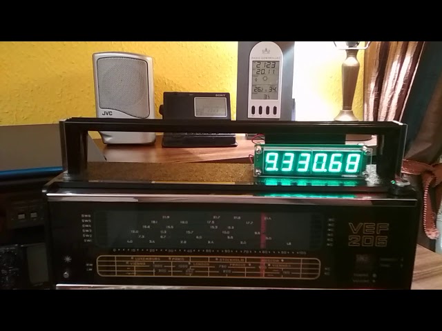 9330 kHz + 9420 kHz / VEF 206 + Digital scale class=