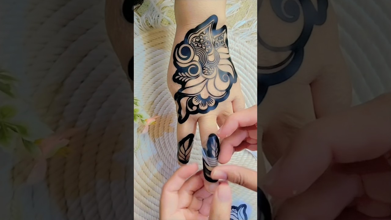 Beautiful sticker mehndi design #shorts