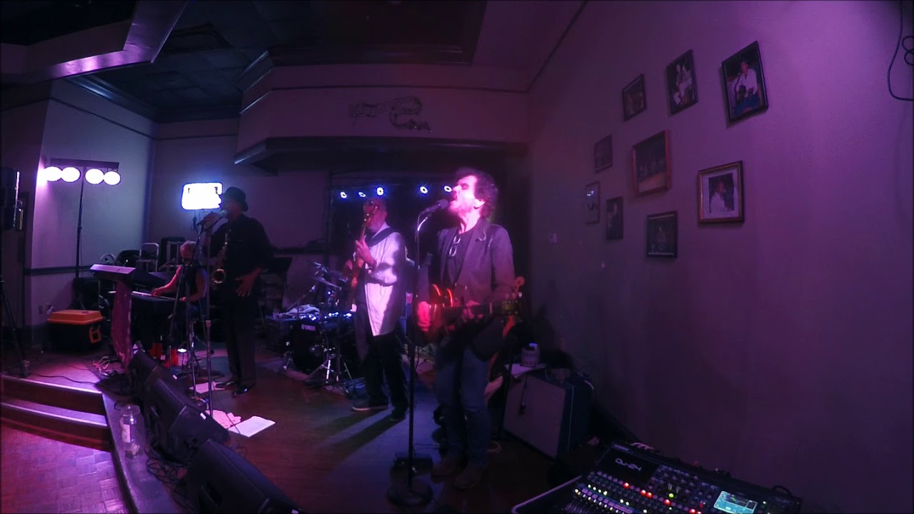 Shining Star-The Midnighters at FIZZ on 10-12-18 video to gif