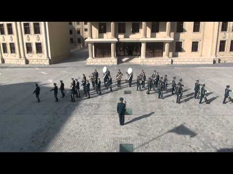 Video: Simfonik Orkestrə Hansı Alətlər Daxildir