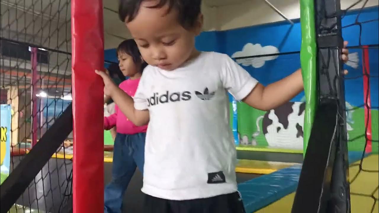 Zehan Bermain Trampolin Dream Land Pakuwon Mall Solo Baru YouTube