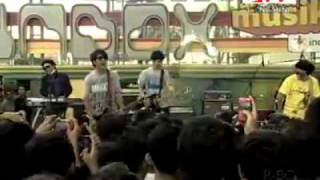 pee wee gaskins-Melihat ke depan