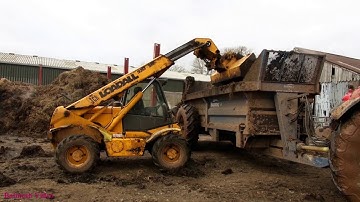 Real Muck-Spreading with JCB Loadall and Massey.