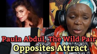 картинка: АФРИКАНСКАЯ ДЕВУШКА ВПЕРВЫЕ СЛЫШИТ «Противоположности притягиваются» — Паула Абдул, «Дикая парочка»