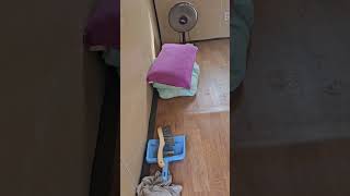 소형 중고컨테이너판매 2.4 × 4 전기온돌.에어컨. 지붕판넬. 문의.010.7740.6763