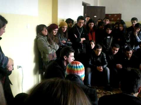 ქალაქის მტვერში ვარდები დავკრძალე