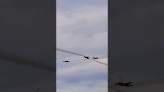 ✈️Thunderbirds Cross Over #thunderbirds #fighterjet #airshow