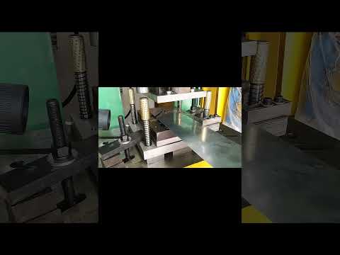 corner code making machine/ punching machine#punching #punch #code #youtubeshorts #hvac #machine