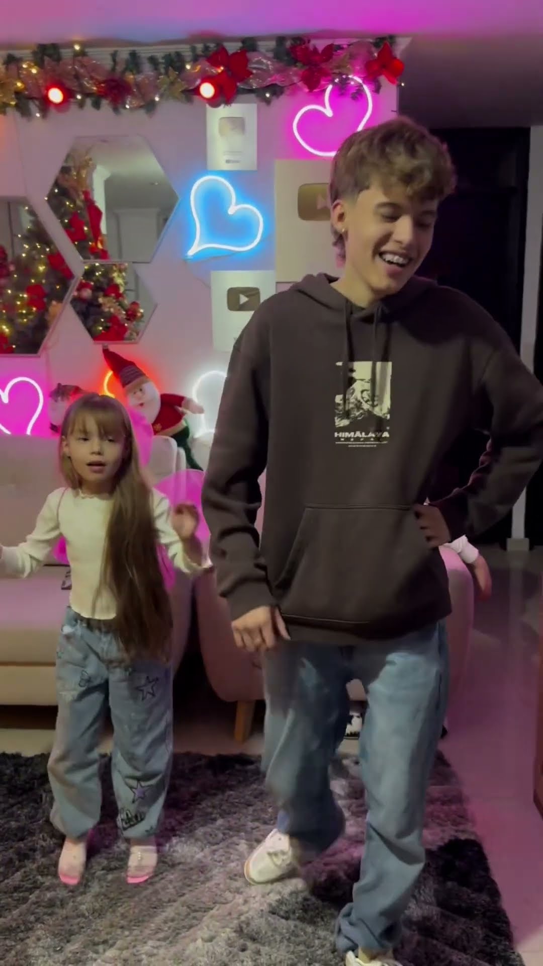Kendall me interrumpe el juego #humor #cosasdefamilia #humorfamiliar #shortviral #funny #comedy