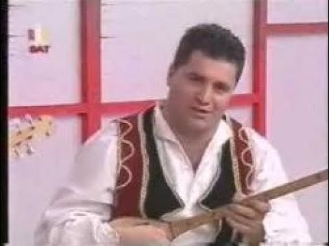 Mira Afrim Muqiqi  çou rexho en YouTube