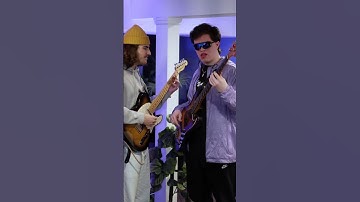 Thumbnail of Unbelievable Bass Fill!!?!🤯#musician #bassguitar #shorts #guitar