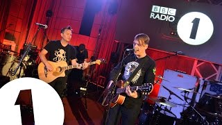 Video thumbnail of "Blink-182 - What's My Age Again? (Radio 1's Rock All Dayer)"